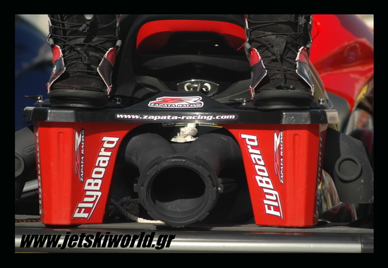 Flyboard: Θαλάσσια απογείωση – Αποκλειστικό