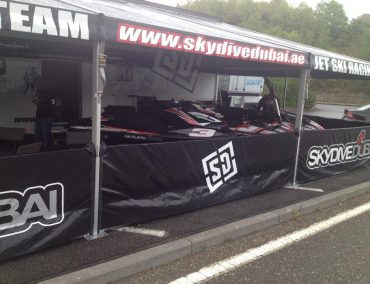 >Σάρωσε η ομάδα SkyDiveDubai