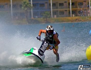 >Με τί έτρεξε ο Sheldon;