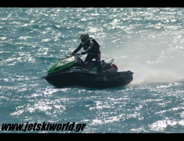 >Malouchos on a tricky Kawasaki