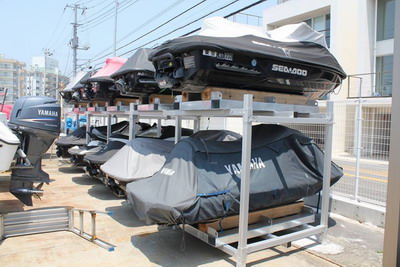>Οργανωμένη αποθήκευση Jet Ski