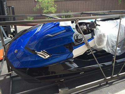 >Νέα Yamaha 2015 στην Kommander Ind.