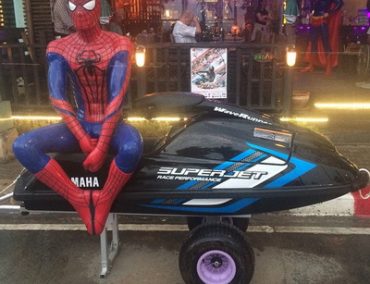 >Με SuperJet κι ο Spyderman