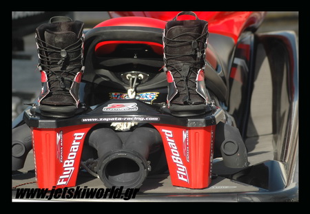 >Νέα από την Zapata Racing