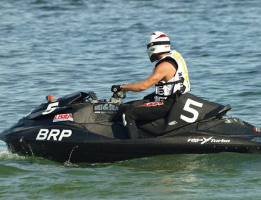 >Ο Kasza κέρδισε την Pro Runabout Open