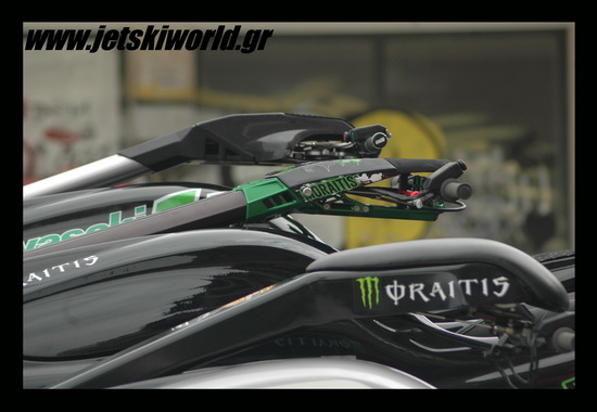 >Δοκιμάζοντας τιμόνια