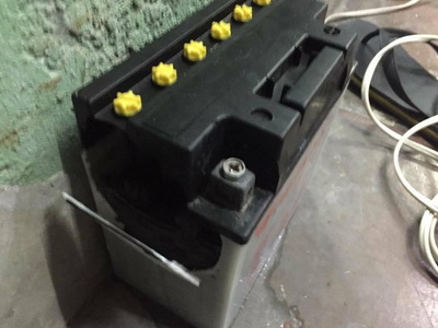 >Blown battery?