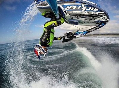 >Mark Gomez σε δράση