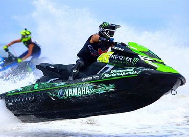 >Mac wins Pro Enduro class in Florida