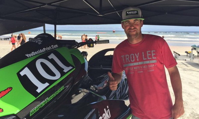 >Ταχύτητος εμφανίστηκε ο Warner στην Florida