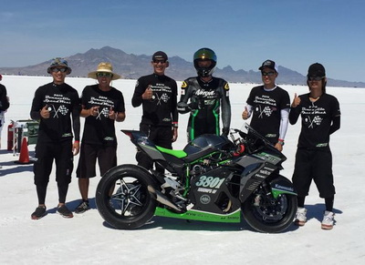 >Ο Kanamori στο Bonneville