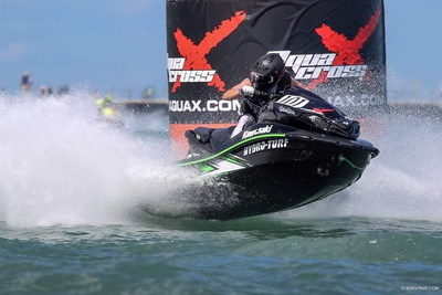 >Η ομάδα της Kawasaki στο Παγκόσμιο