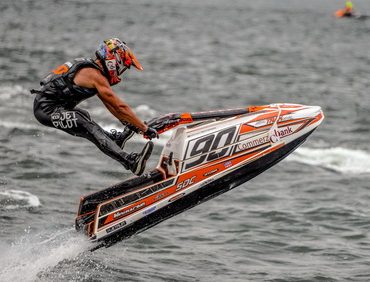 >Pole Position in China for Armillas