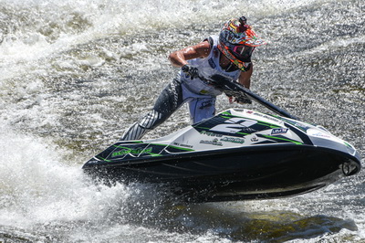>Stian Andre Schjetlein wins slalom in Shangai