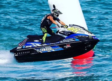 >Flying Chris MacClugage