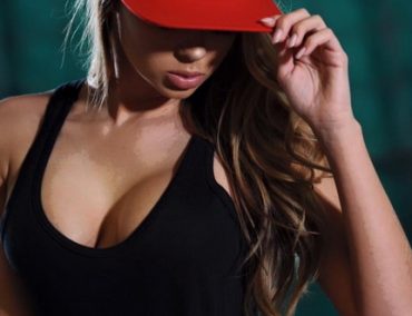 >Τα νέα ρούχα της Blowsion