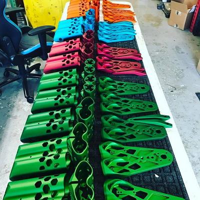 >Τα αλουμινένια κομμάτια της Ti