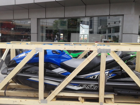 >Kawasaki LX 2017 για Έλληνα εφοπλιστή