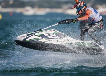 >Πετάει ο Stian