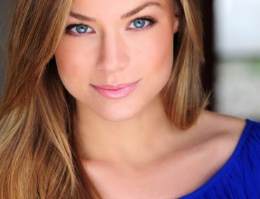 Nikki Leigh playing in Hot Water