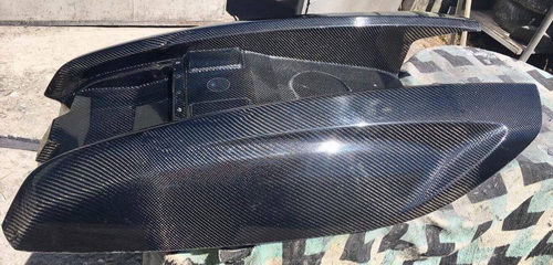 Carbon καπάκι από τον Kasza για SX-R