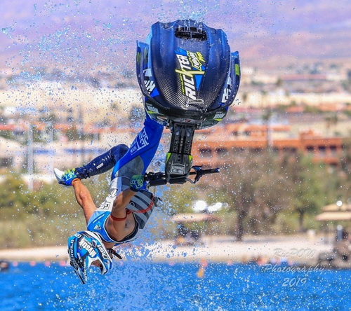 Με κράνος οι άσοι του Freestyle