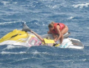 Διάσωση λουόμενου με jet ski