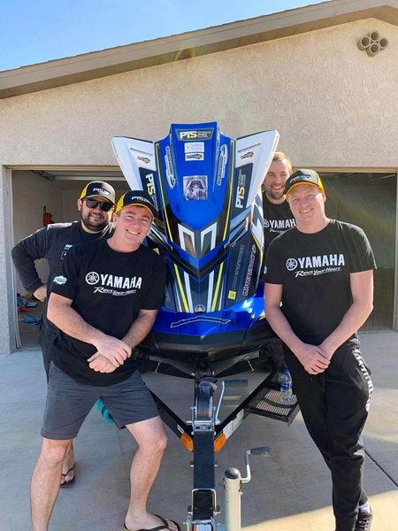 Aussie Team in Mark Hahn 300