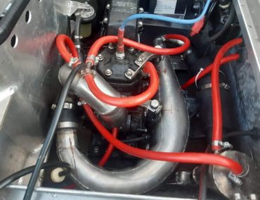 Μικρό σκάφος με 300άρι μοτέρ