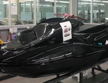Carbon Yamaha FX boat made by VK Composites