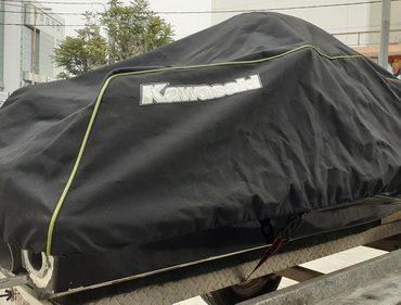 Σπέσιαλ κουκούλα για όρθιο